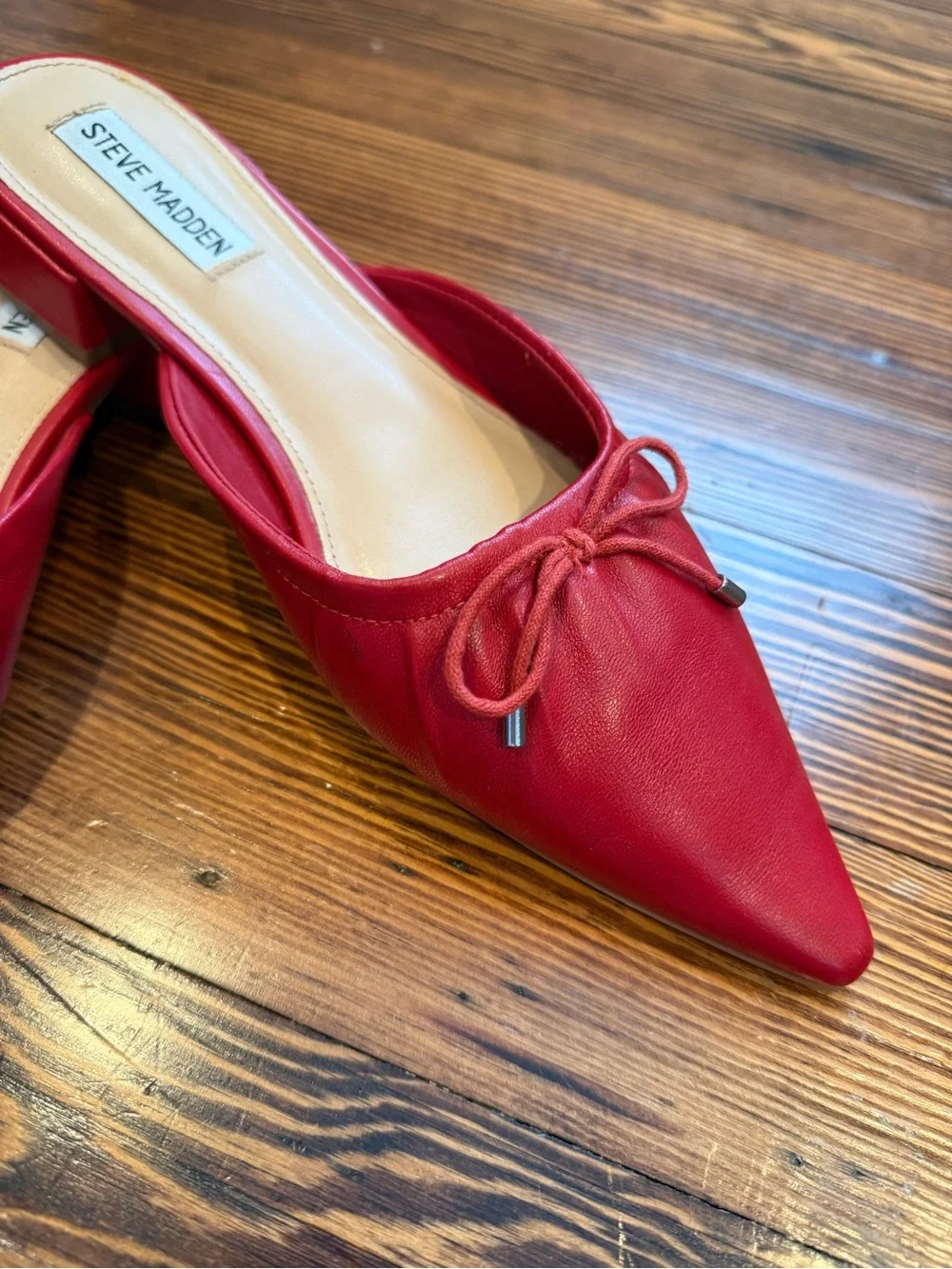 Steve Madden Red Pointed Bow-Accent Slide Mules - Picture 5 of 5